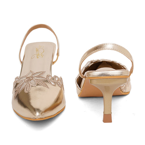 Laura Heels